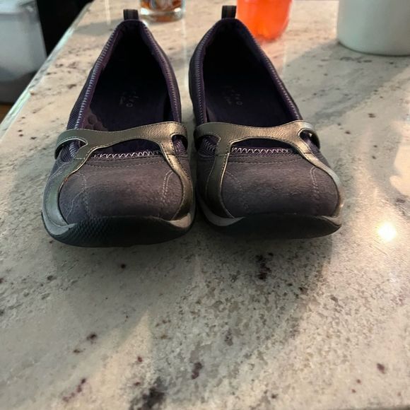 Privo Women's Flats in Charcoal and Black - Picture 3 of 6